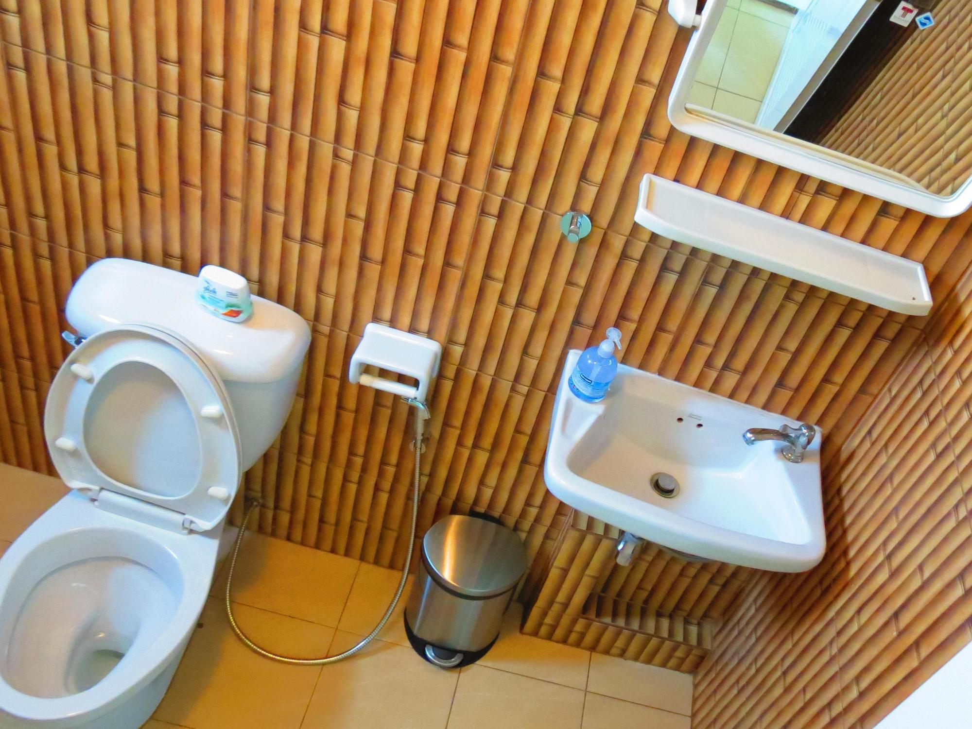Potae'S House Hostel Chiang Mai Ngoại thất bức ảnh