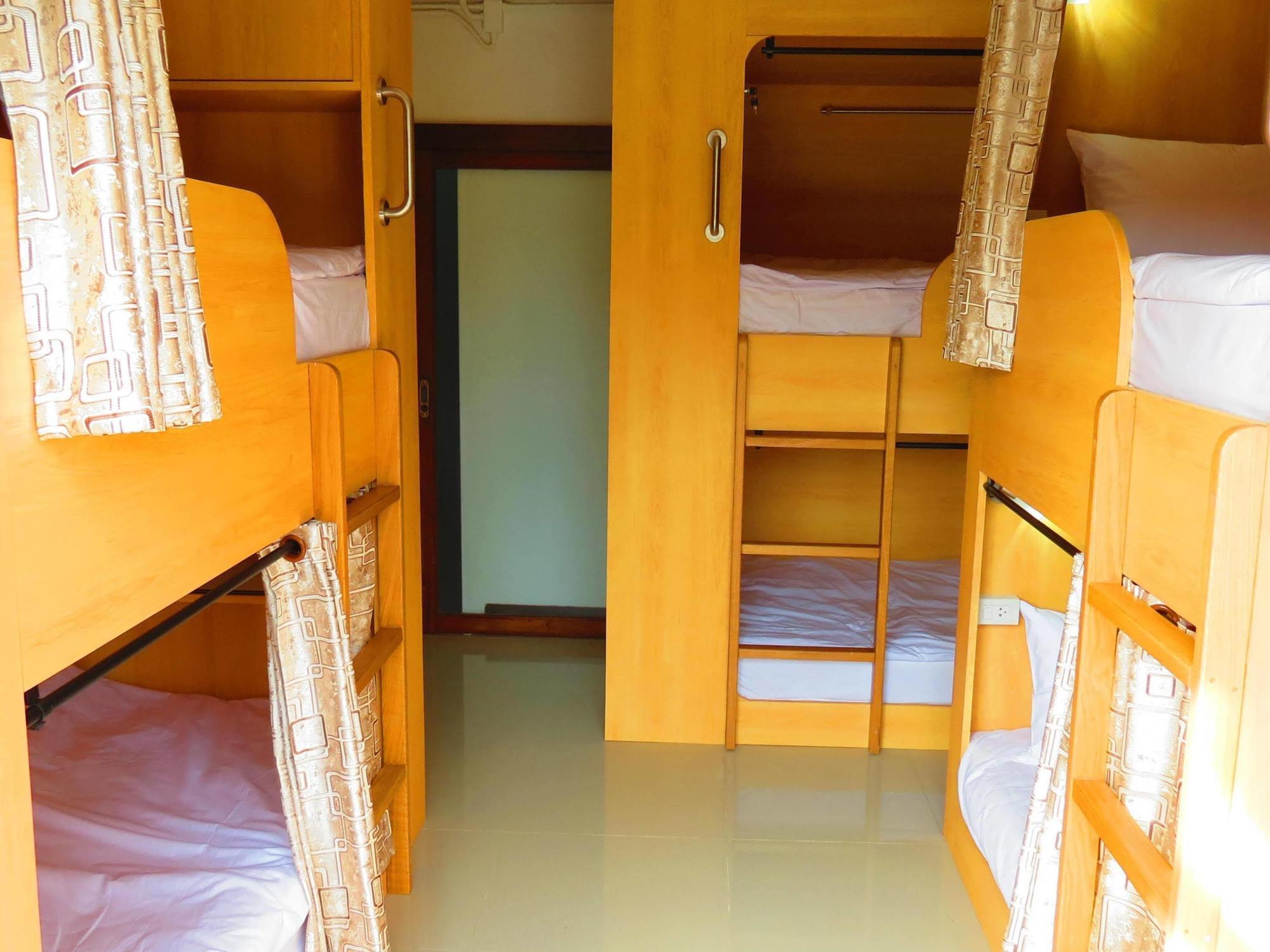 Potae'S House Hostel Chiang Mai Ngoại thất bức ảnh